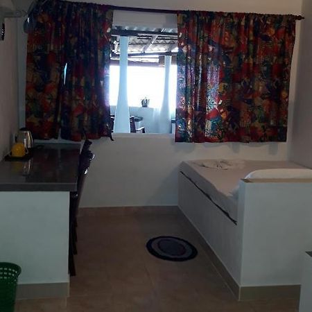 Anicia Beach House Negombo Dış mekan fotoğraf