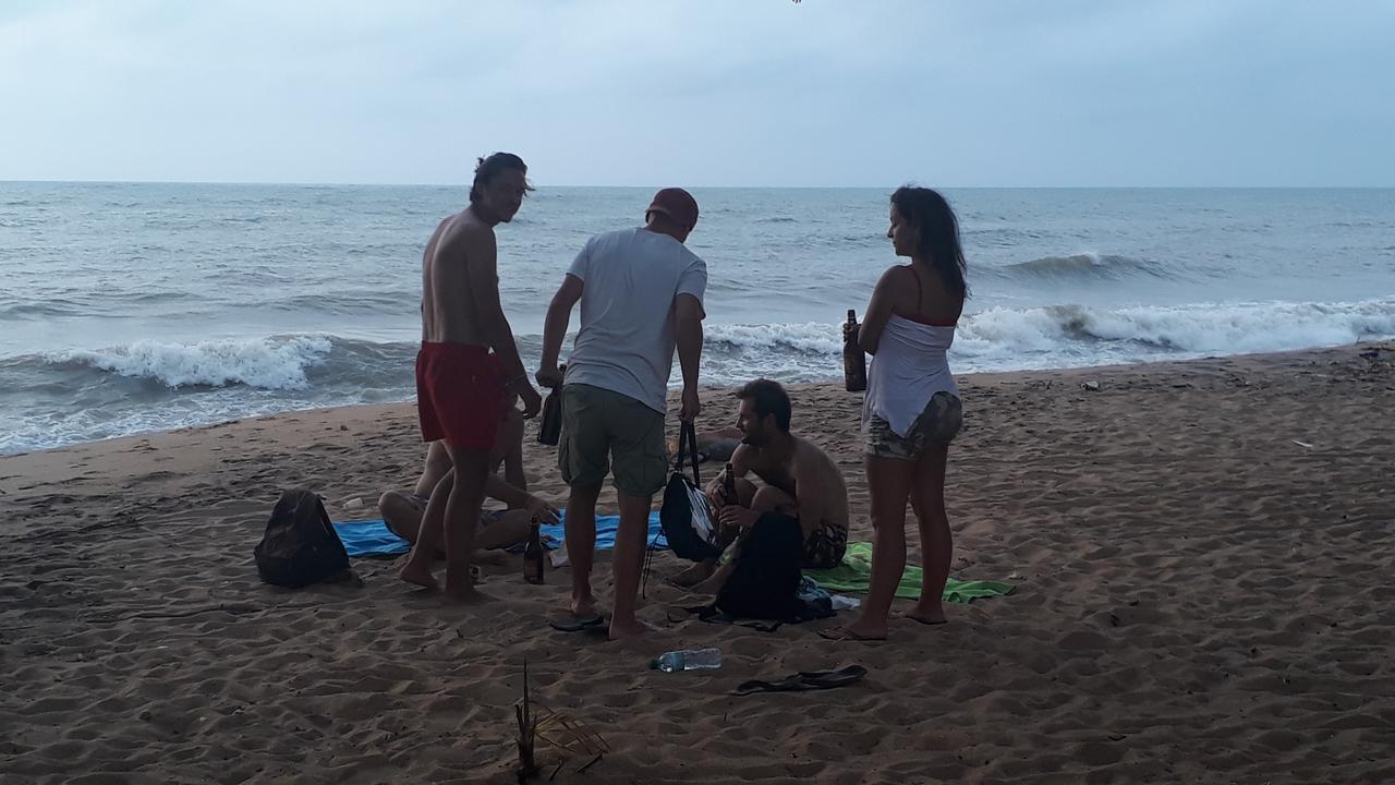 Anicia Beach House Negombo Dış mekan fotoğraf