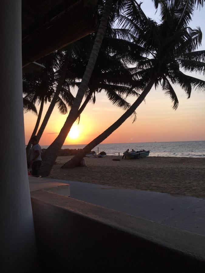 Anicia Beach House Negombo Dış mekan fotoğraf